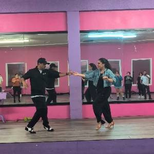 L.A. Style Salsa Combo on1