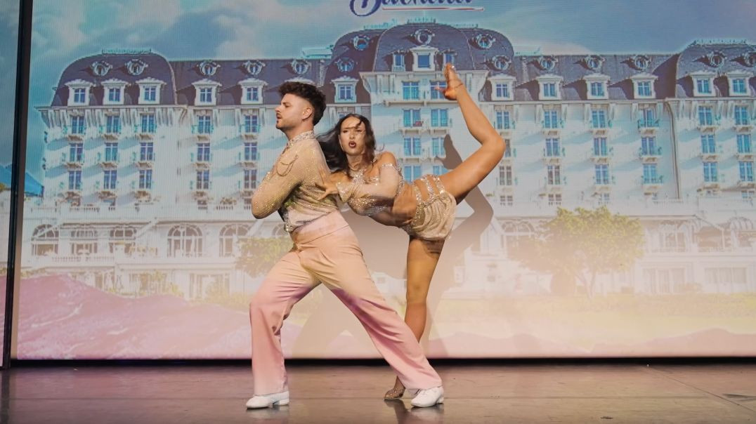 Luis y Andrea - Show "Bachata Rosa" 📍Alpes Bachata Congress 🇫🇷
