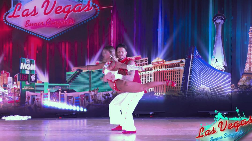 SIMONE Y DANILA ITALIA Friday Show