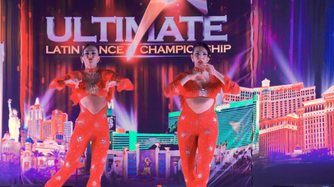 Carolina Sosa and Sofia Tanfoglio - OPEN LADIES SAME GENDER SALSA SHOWCASE SEMIFINAL