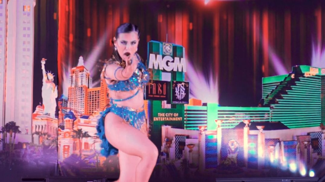 Isabella Ramirez - Open Ladies Salsa Solo Showcase Final