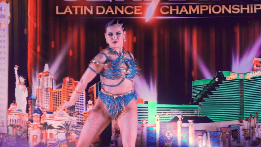 Isabella Ramirez - Professional Rising Star Ladies Salsa Solo Showcase Final