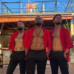 SIEMPRE QUE LLUEVE ESCAMPA✨