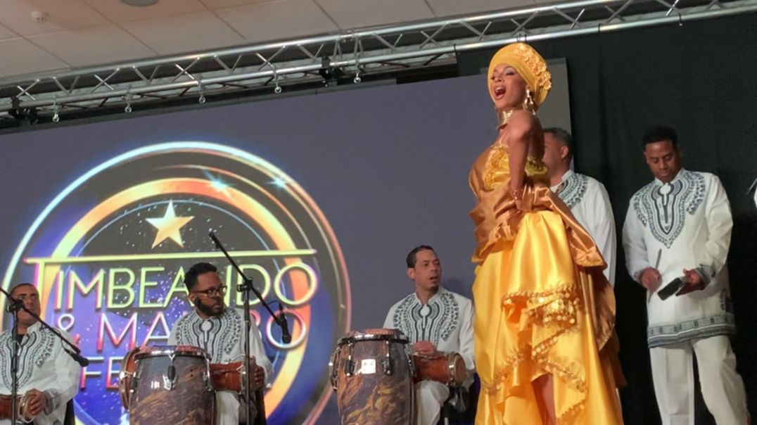 Afrocuban Show, Oshun by Indira Mora