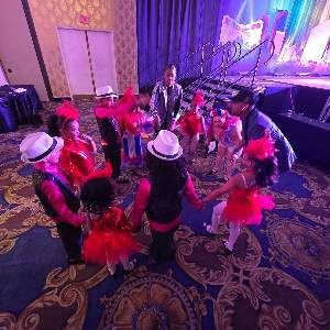 Kids learning  La Clave
